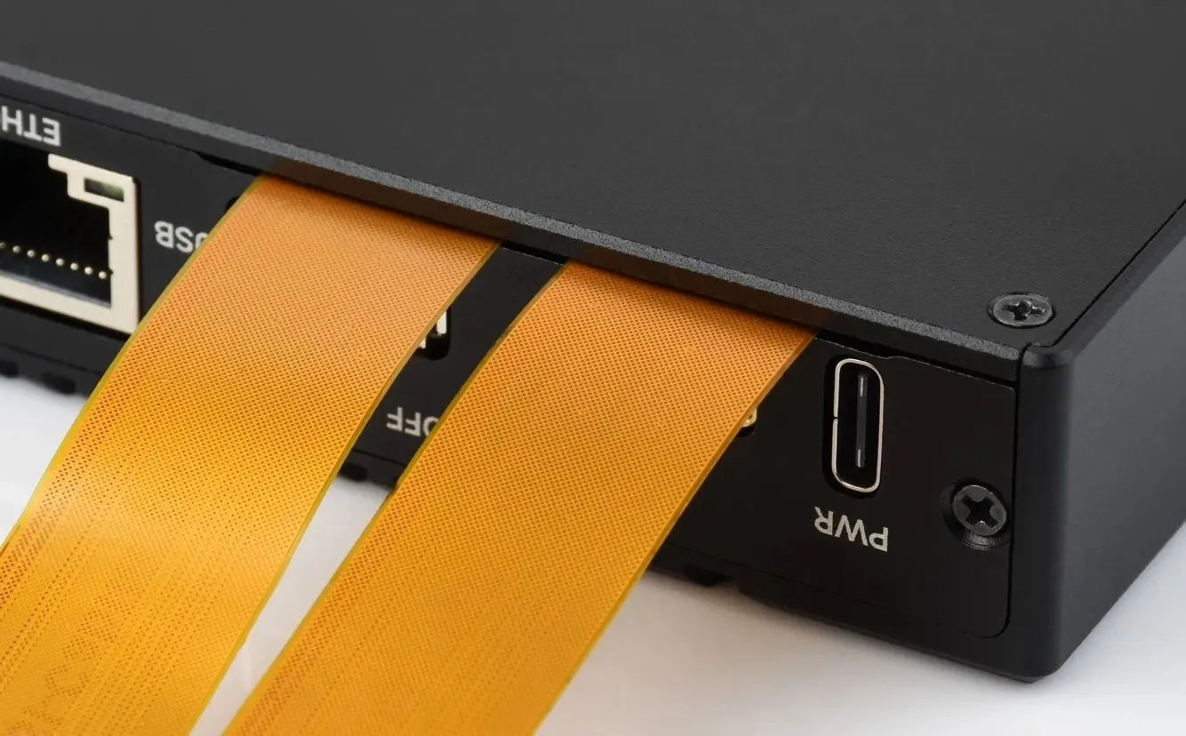 CM5-DUAL-ETH-BOX-B MIPI 接口特写