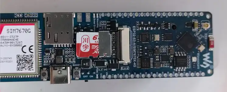 ESP32-S3-A-SIM7670X 背面